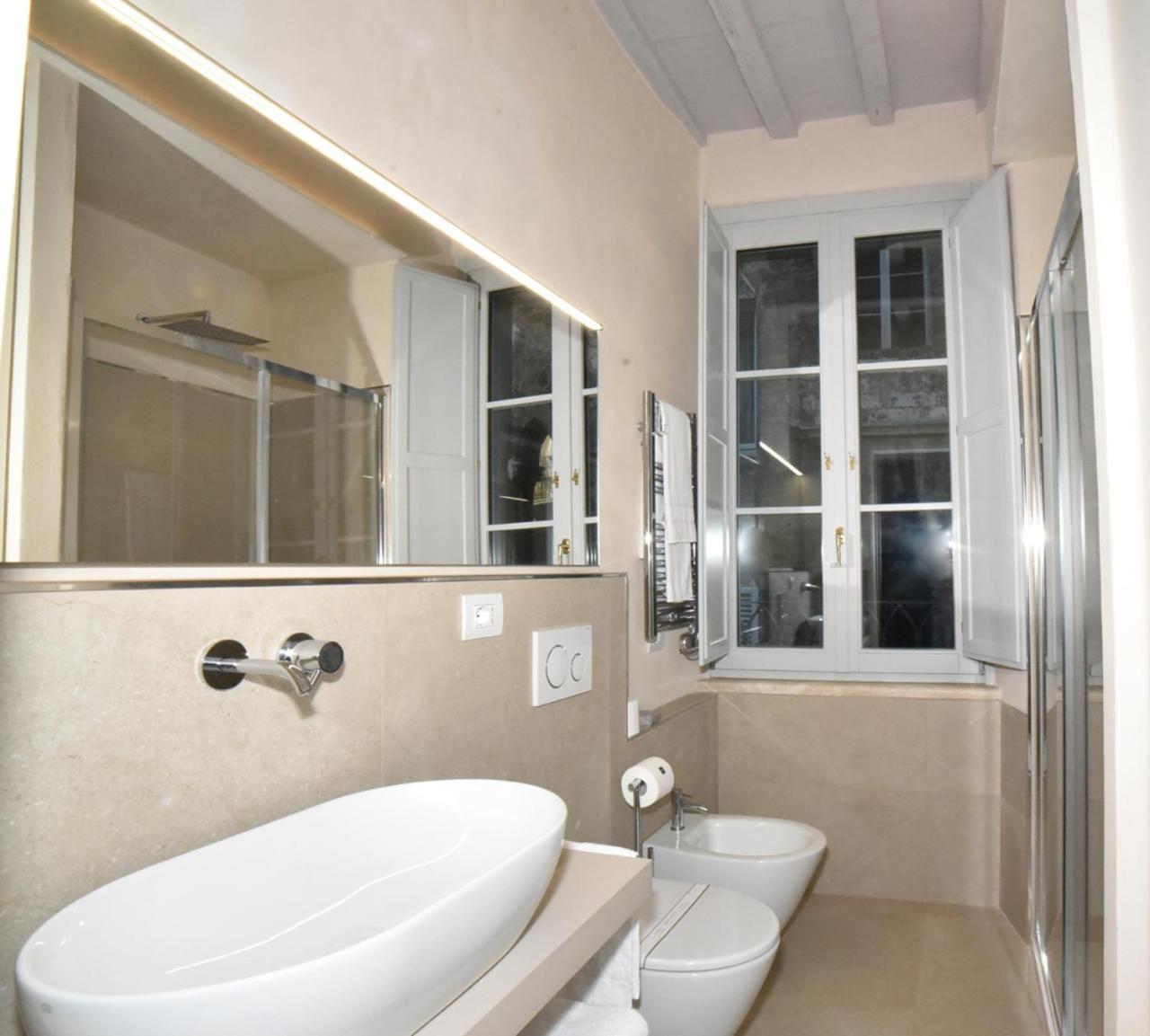 Deluxe One-Bedroom Apartment with City View